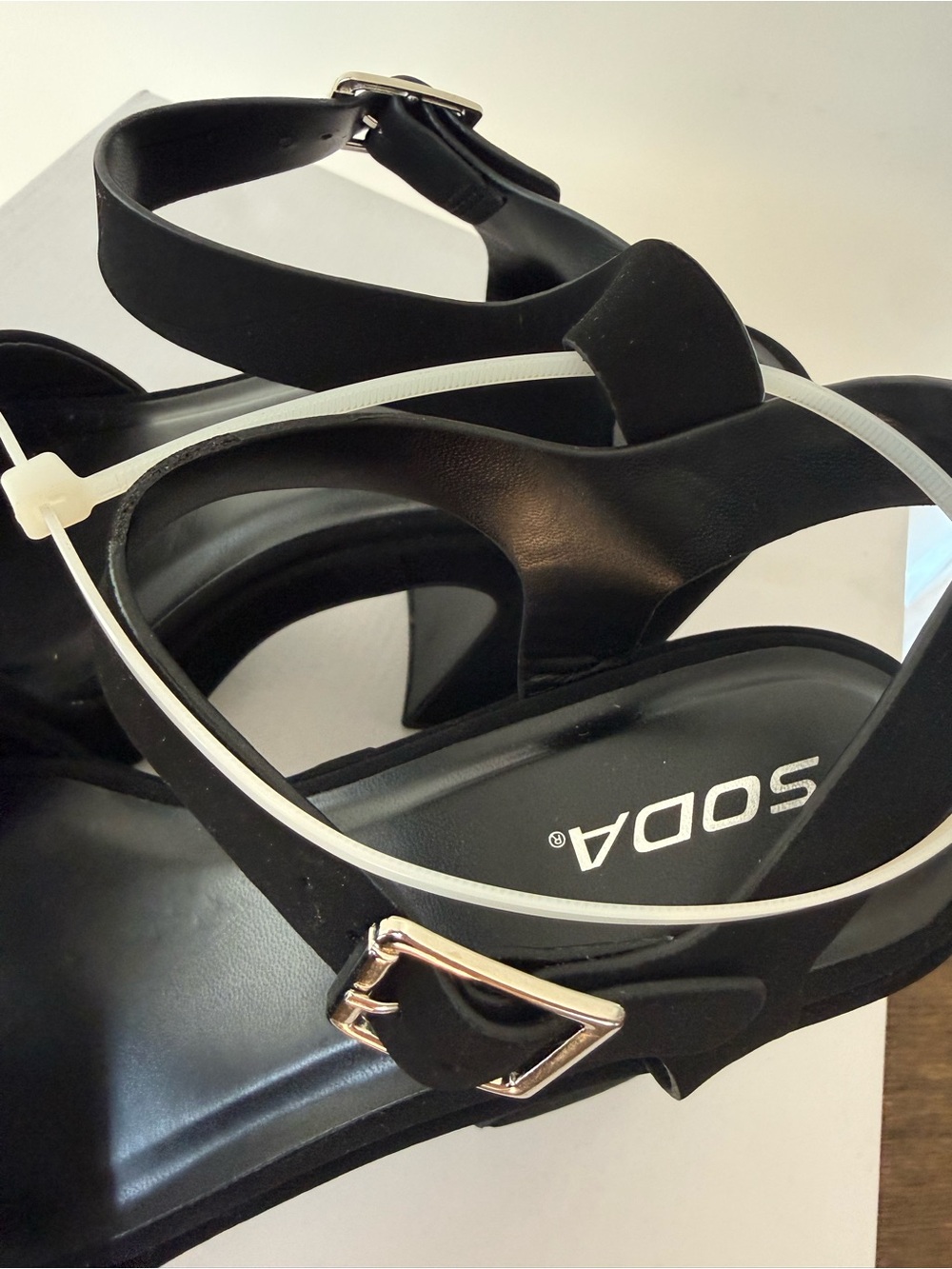 Soda New Launch Black Platform Chunky High Heeled Size 10 Sandal #Lux-SH-1 - Picture 4 of 9